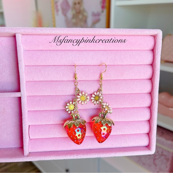 Handmade sterling silver strawberry earrings - Picture 2 of 3